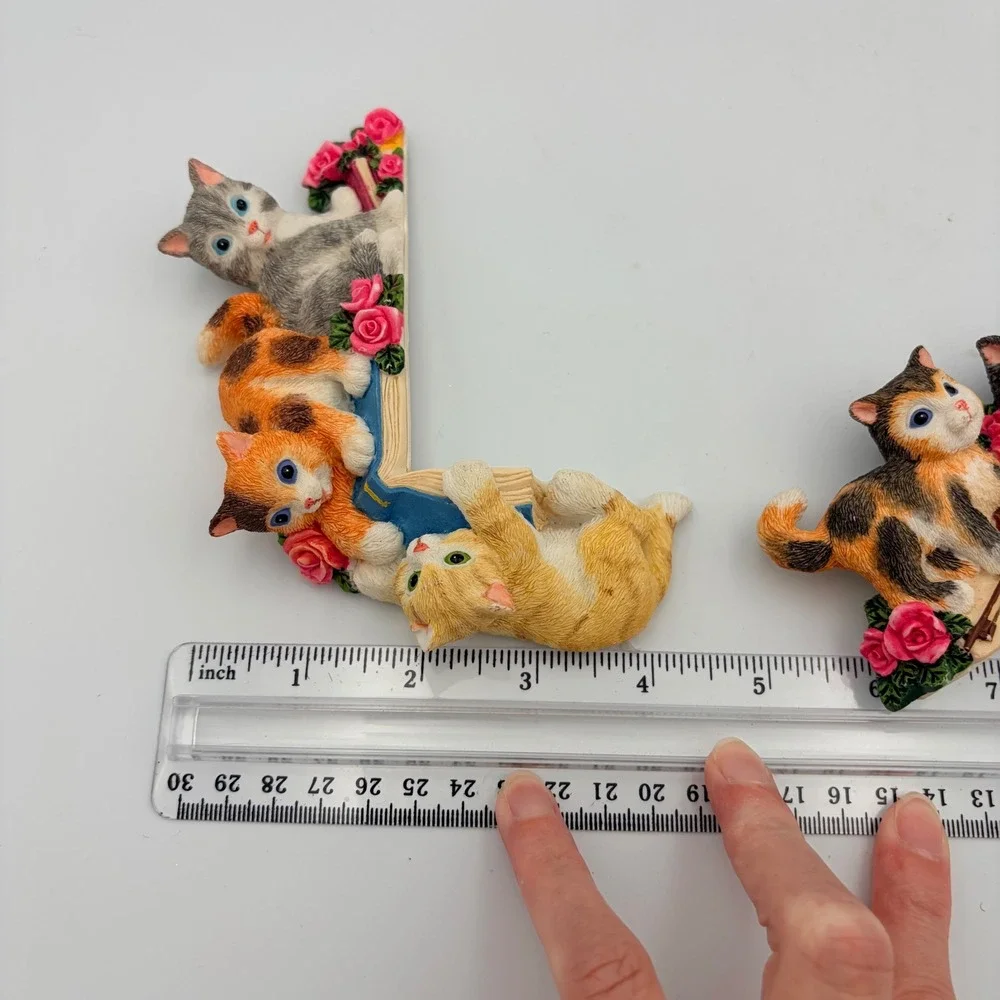 Vintage Style Kitten Cat Door Frame Topper Wall Decor Set of 2 Resin Roses